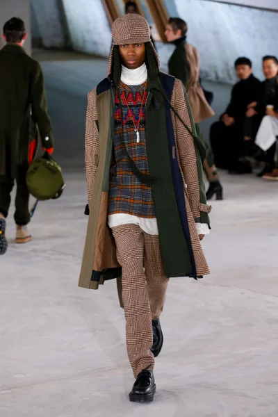 Look 30